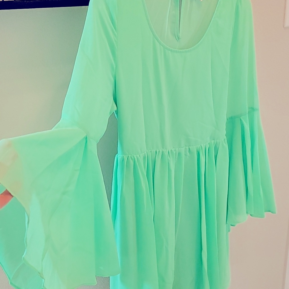 Bell sleeve dress